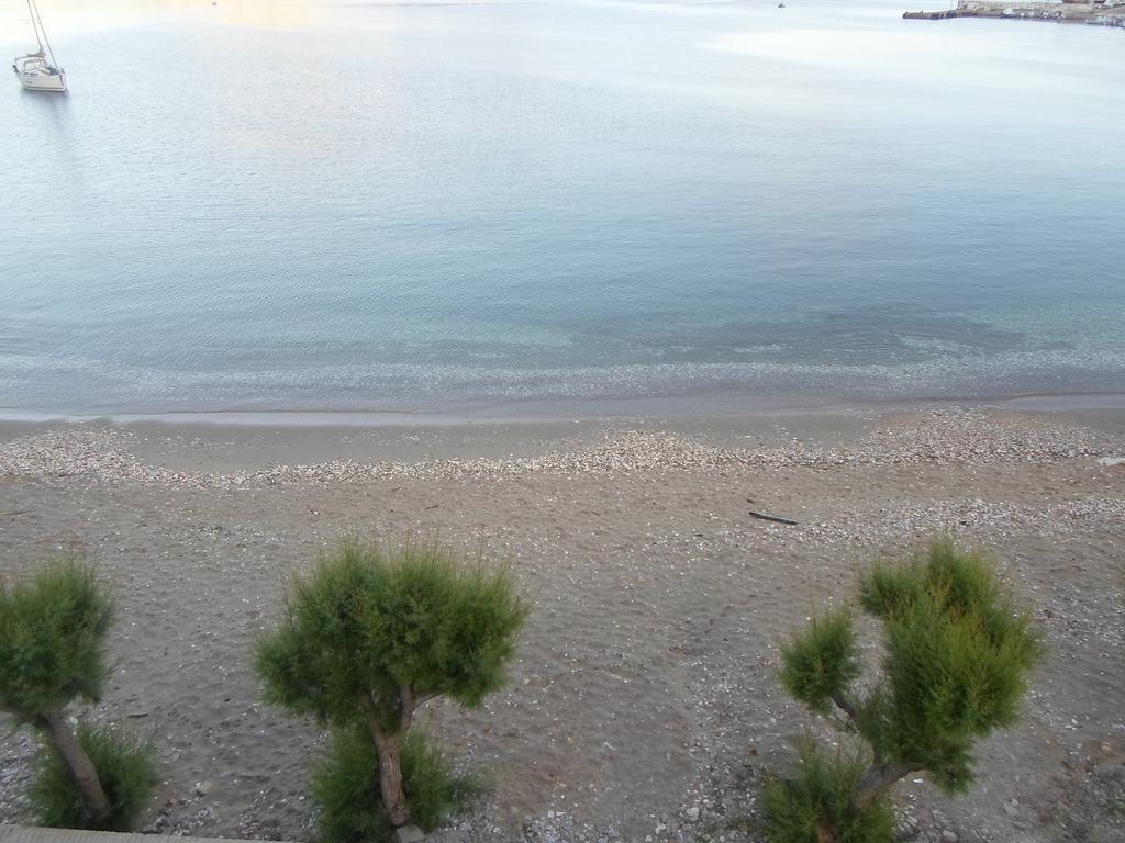 Nektaria On The Beach Fourni Ikarias Exterior photo